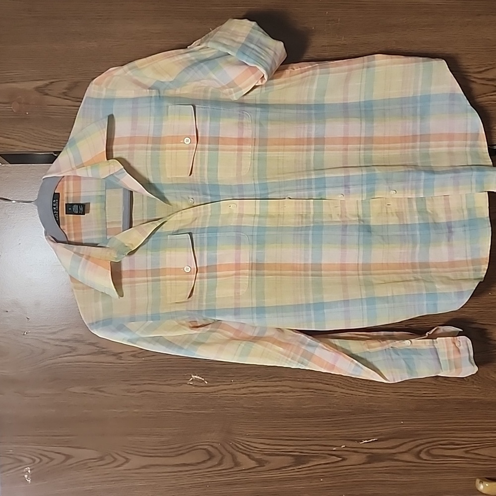 Long sleeve, pastel plaid women shirt